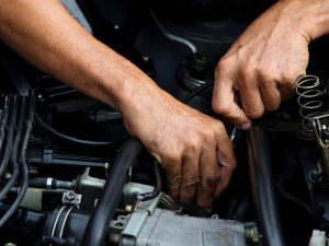 garage-auto-versoix-changement-pneu-entretien-chantier-naval-nauticauto-lac-leman-piece-wakeboard-geneve-bateau-moteur-toutes-marque-voiture-mecanique-versoix-port-choiseul-geneve-controle-technique